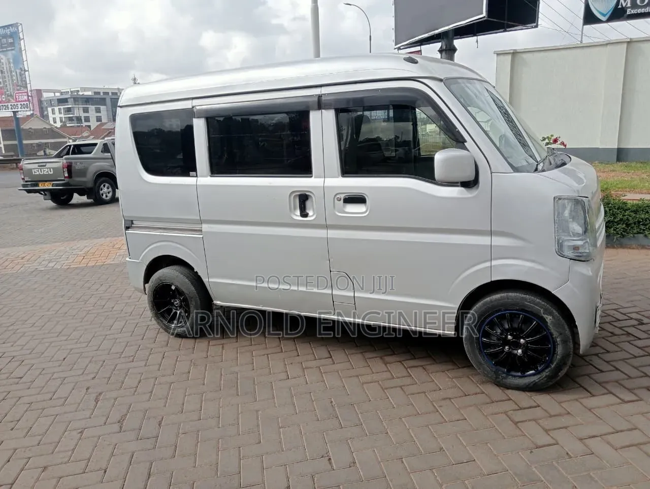 New Suzuki Every 2017 Silver