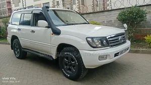 Toyota Land Cruiser 100 4.2 TD 2004 White