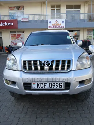 Toyota HiAce 2010 Silver