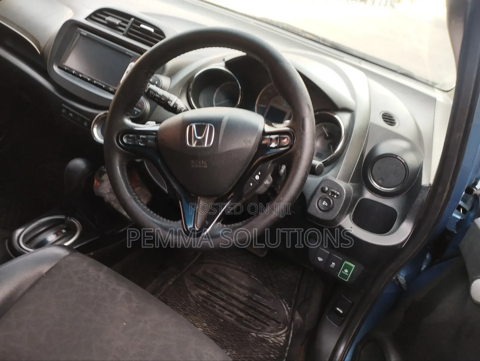 Honda Fit Shuttle 2015 Blue