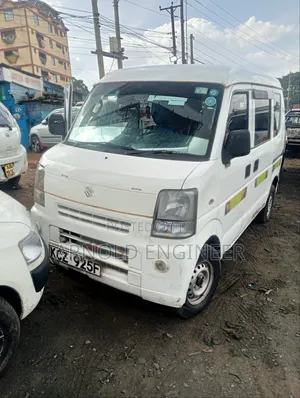 Suzuki Every 2014 White