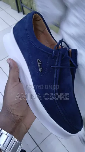 Clark Walabees White Sole