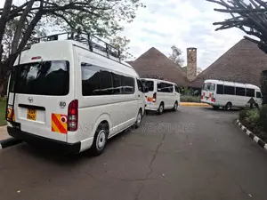 8, 10, 11 & 14 Seater Vans for Hire – Group Transport, Nairobi