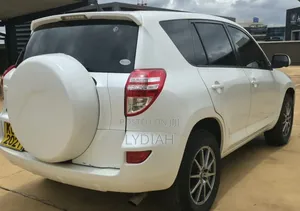 Toyota RAV4 2012 White