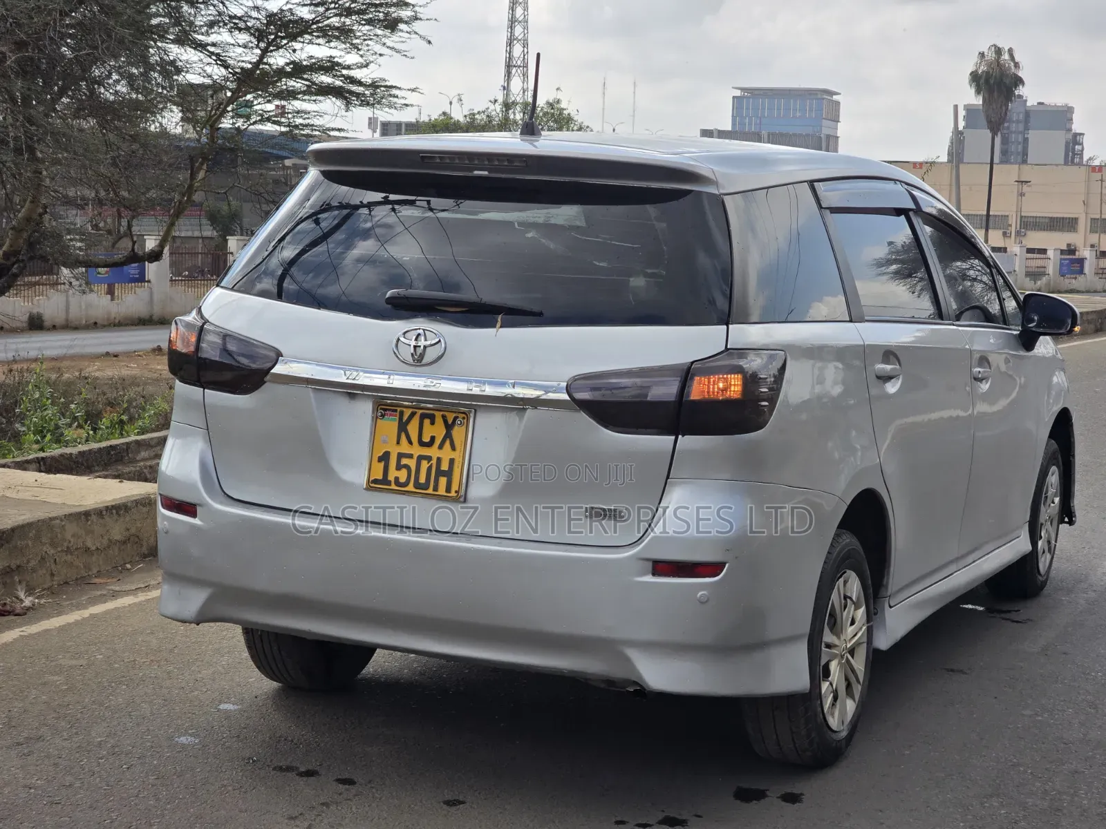 Toyota Wish 2012 Silver