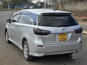 Toyota Wish 2012 Silver