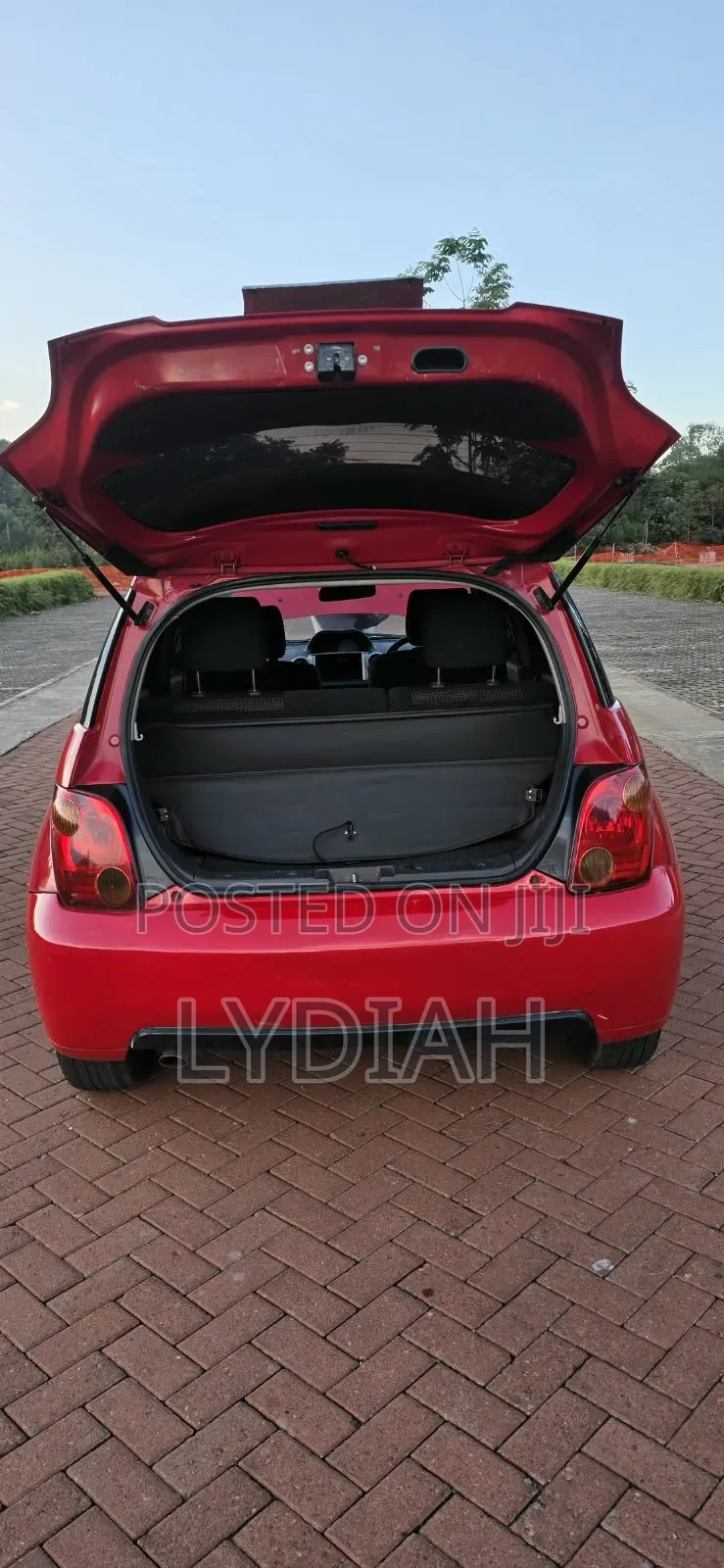 Toyota IST 2005 Red