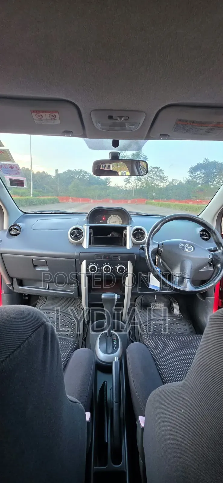 Toyota IST 2005 Red