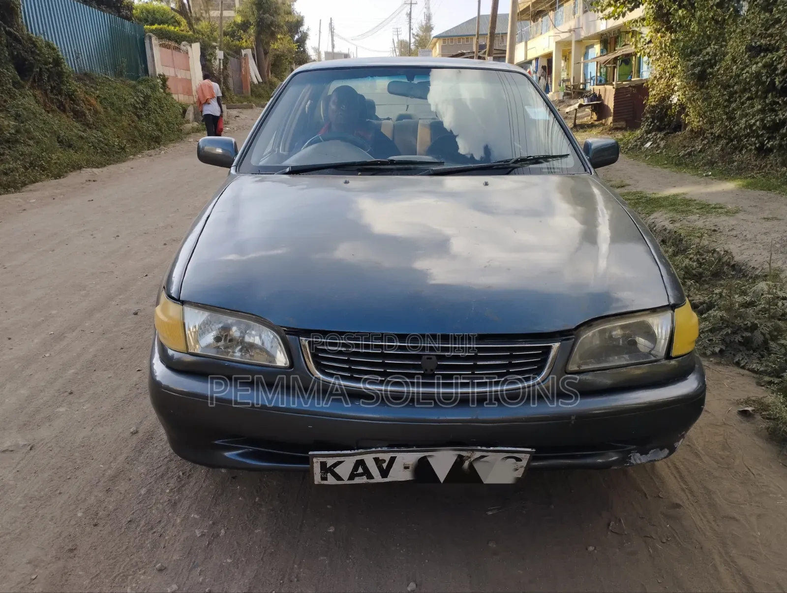 Toyota Corolla 2000 Gray