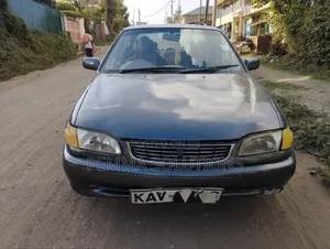 Toyota Corolla 2000 Gray
