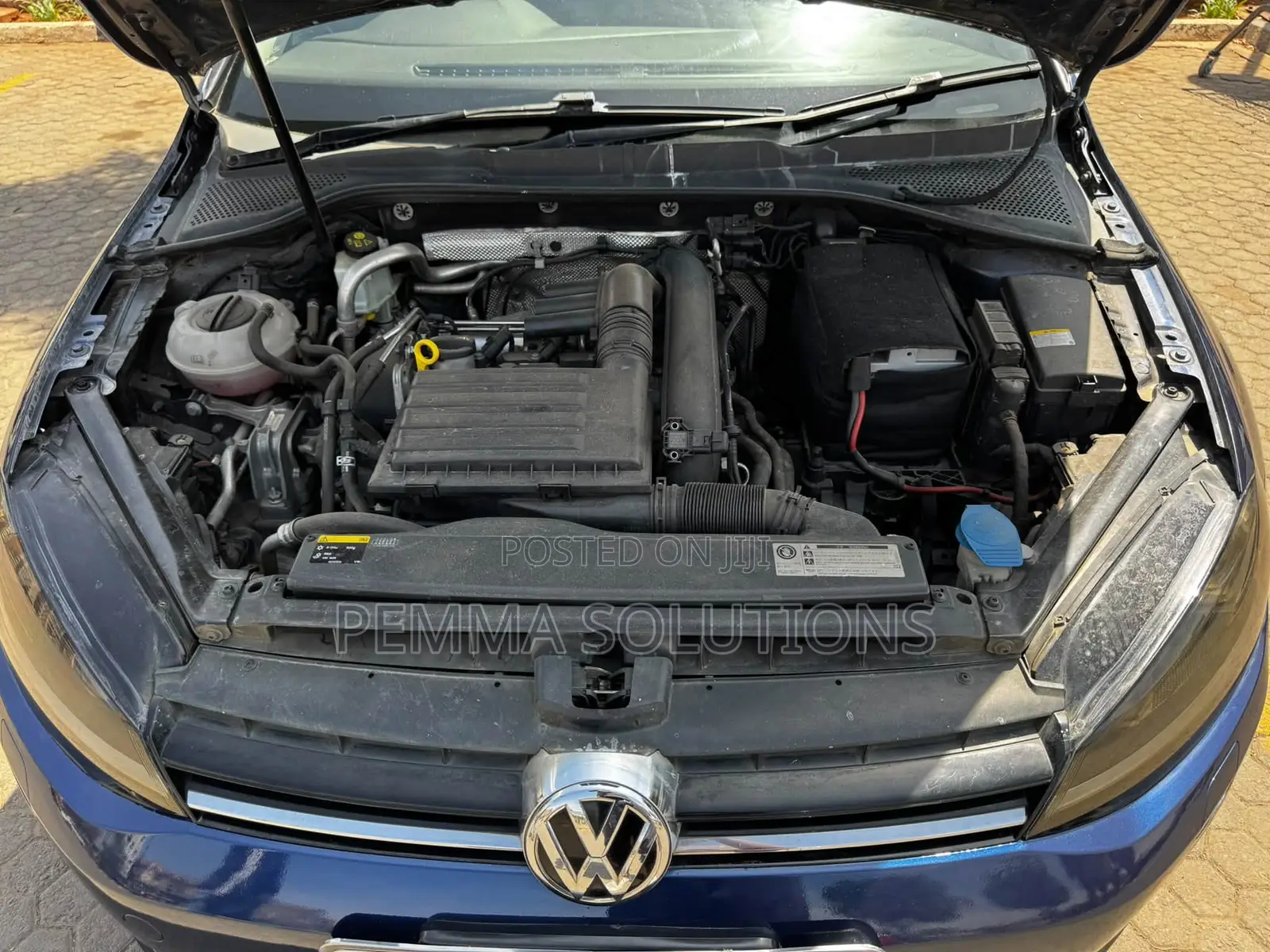 Volkswagen Golf 2016 Blue