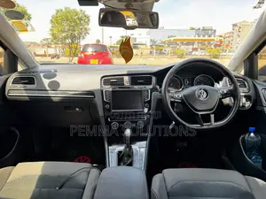 Volkswagen Golf 2016 Blue