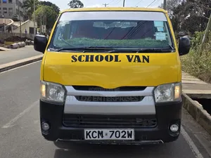Toyota HiAce 2012 Yellow