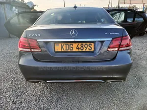 Mercedes-Benz E250 2015 Black