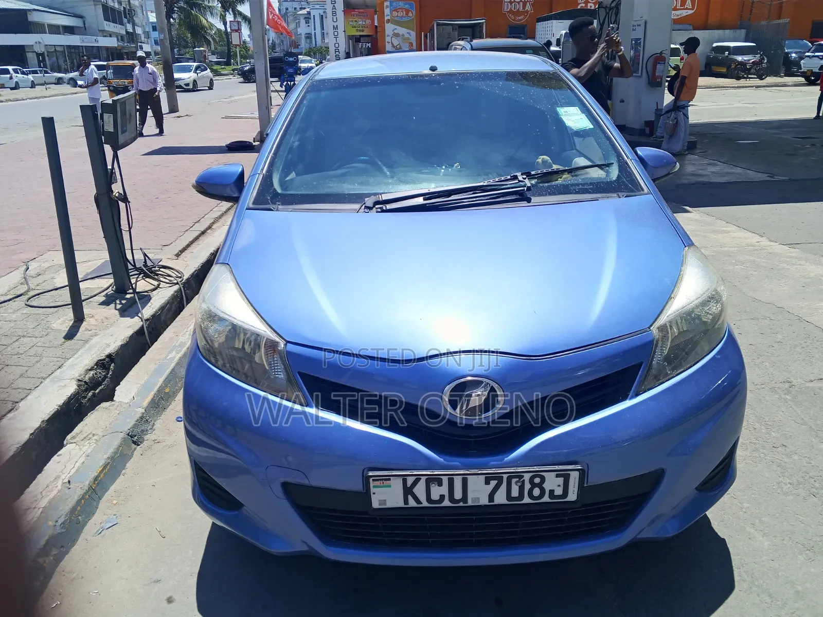 Toyota Vitz 2012 Blue