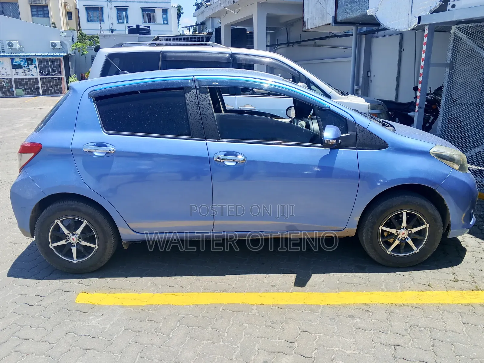 Toyota Vitz 2012 Blue