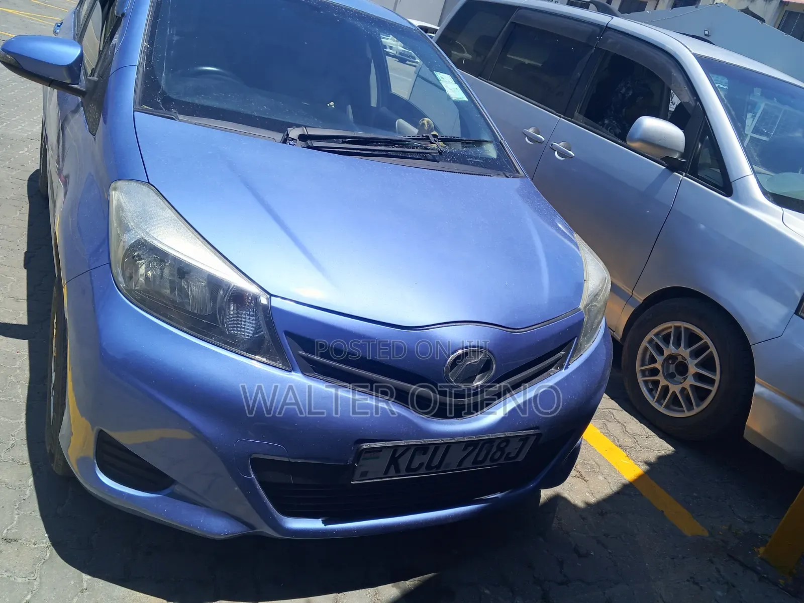 Toyota Vitz 2012 Blue