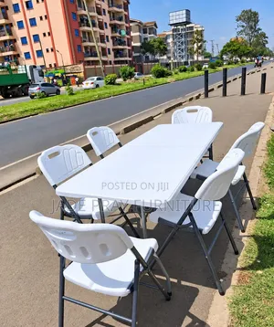 Foldable Table/Conference Table