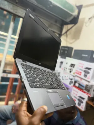 Laptop HP EliteBook 820 G1 8GB Intel Core i7 SSD 256GB