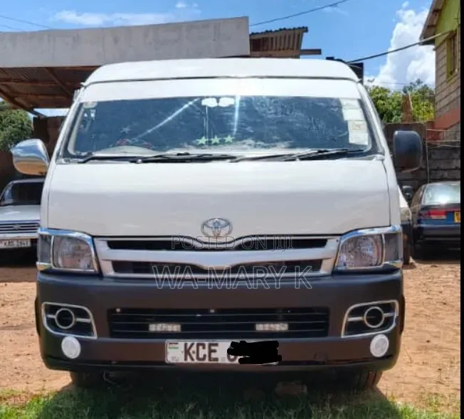 Toyota HiAce 2008 White