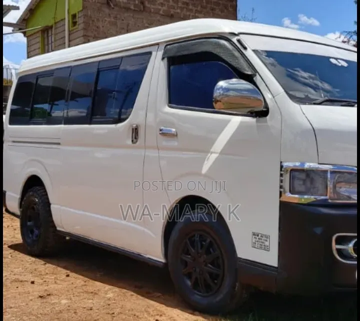 Toyota HiAce 2008 White