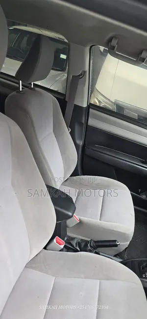 Toyota Axio 2015 Silver