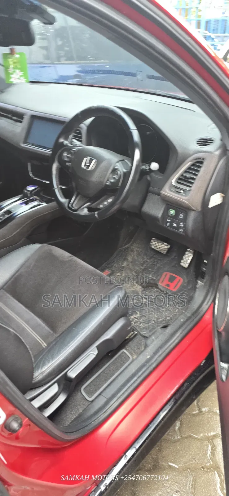 Honda Vezel 2018 Red
