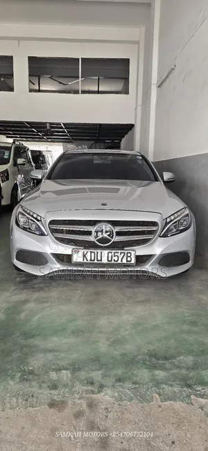 Mercedes-Benz C200 2019 Silver