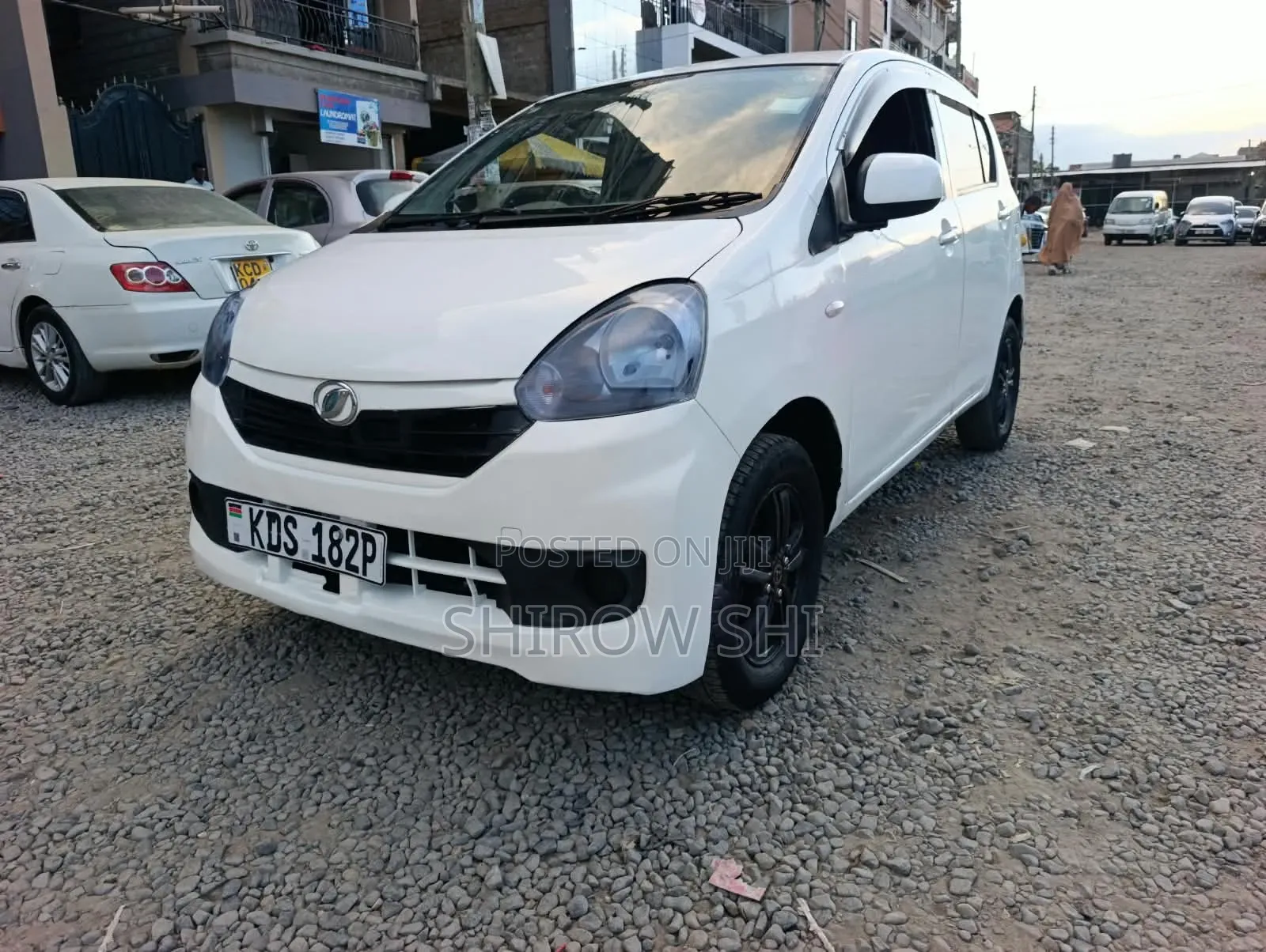 Daihatsu Mira 2017 White