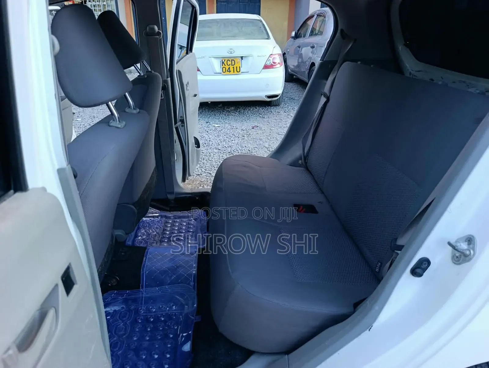 Daihatsu Mira 2017 White