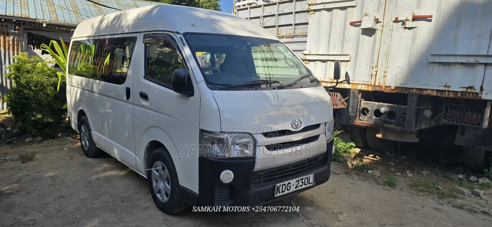 Toyota HiAce 2016 White