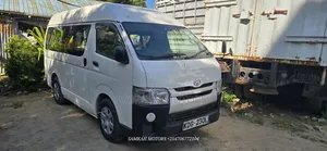 Toyota HiAce 2016 White