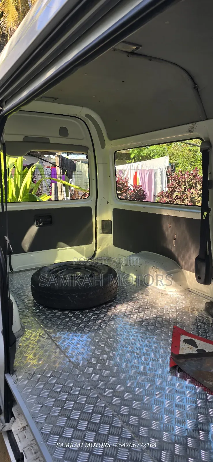 Toyota HiAce 2016 White