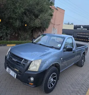 Isuzu D-MAX 2013 Gray