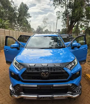 Toyota RAV4 2019 Blue