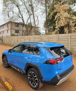 Toyota RAV4 2019 Blue