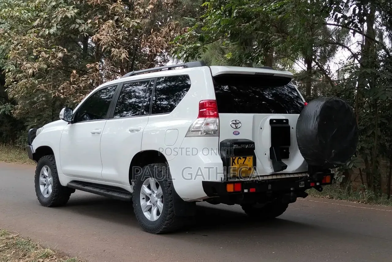 Toyota Land Cruiser Prado 2013 White