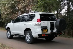 Toyota Land Cruiser Prado 2013 White