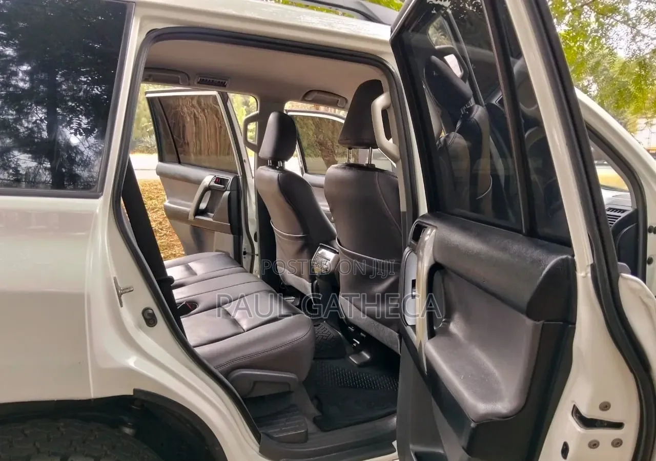 Toyota Land Cruiser Prado 2013 White