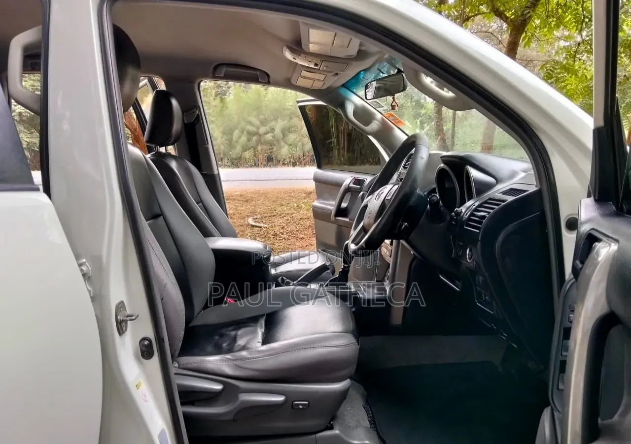Toyota Land Cruiser Prado 2013 White