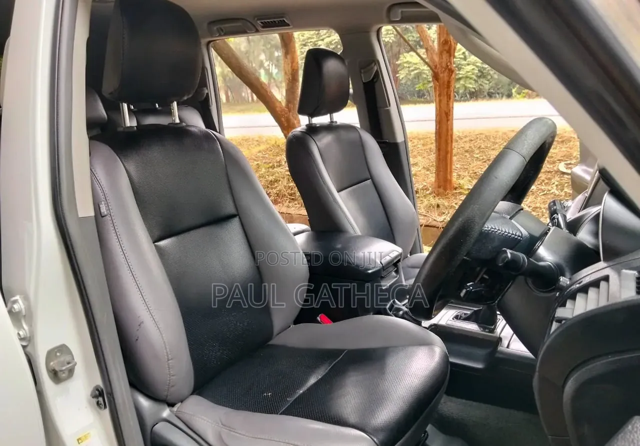 Toyota Land Cruiser Prado 2013 White
