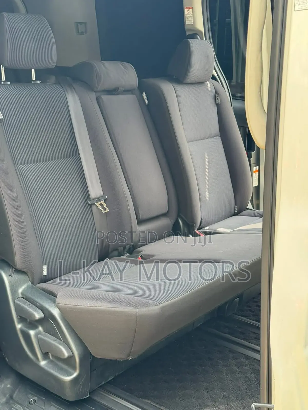 Toyota Noah 2018 White