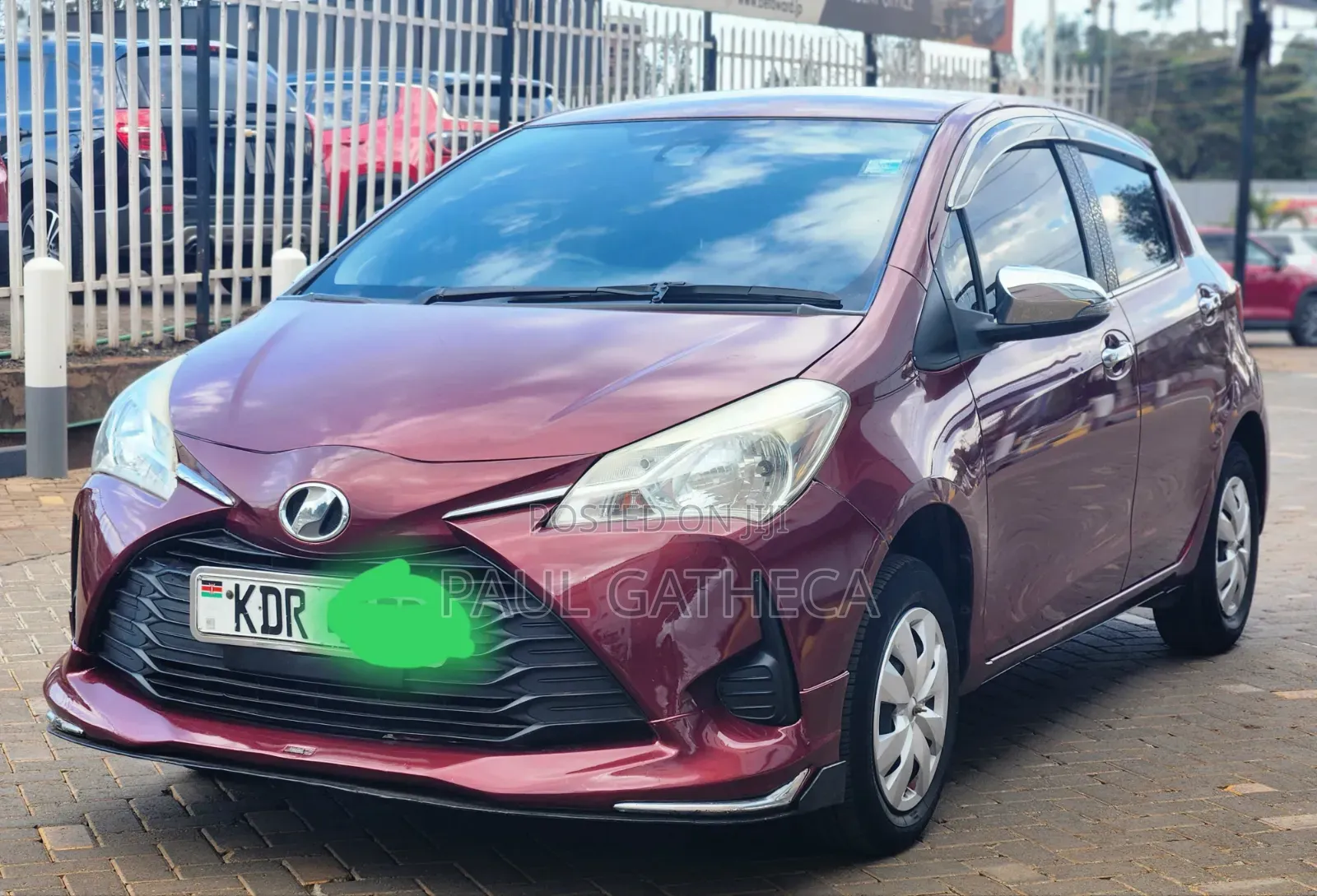 Toyota Vitz 2017 Maroon