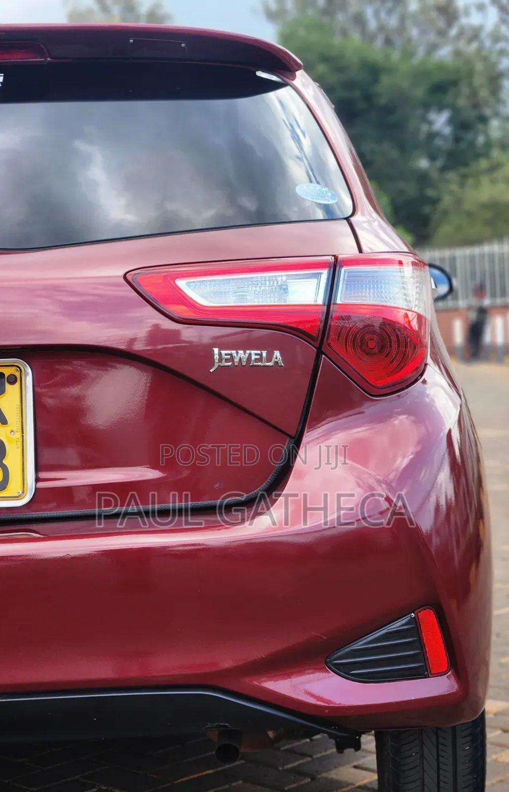 Toyota Vitz 2017 Maroon