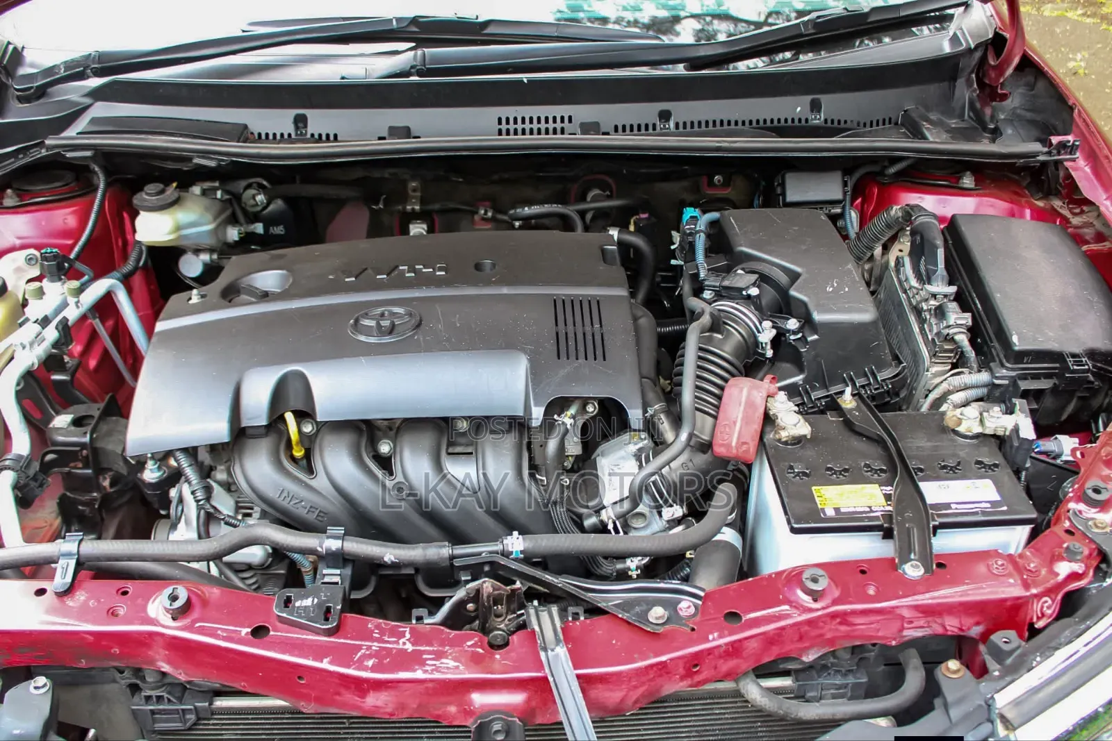 Toyota Auris 2016 Red