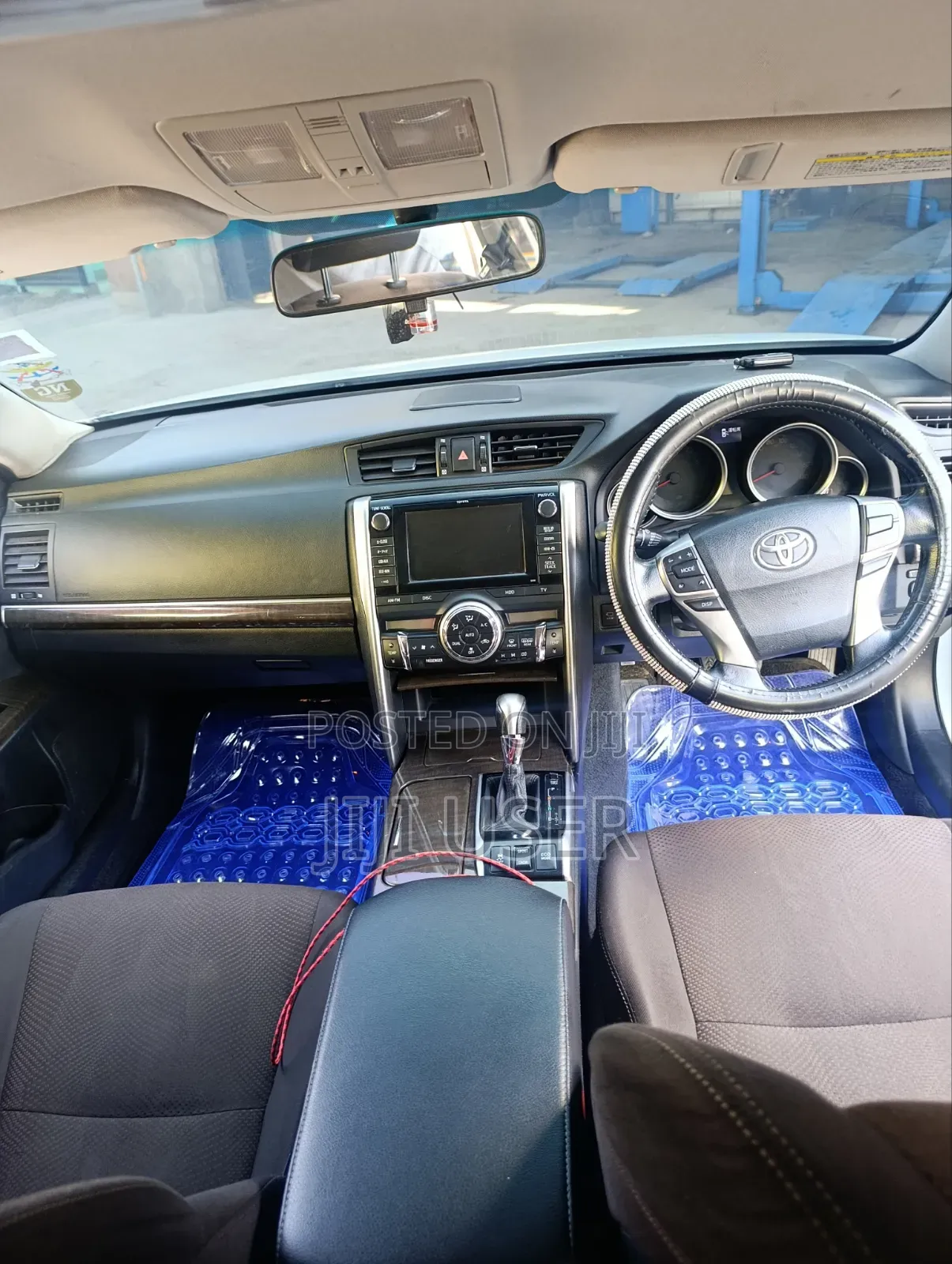 Toyota Mark X 2014 White