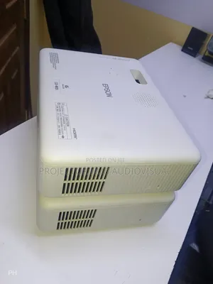 Epson C0-W01 Projector