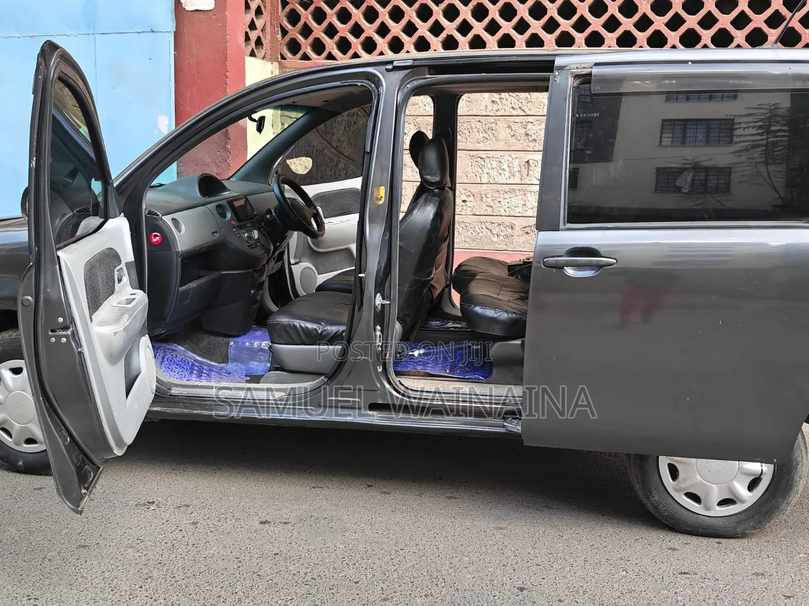 Toyota Sienta 2015 Black