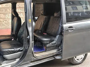Toyota Sienta 2015 Black