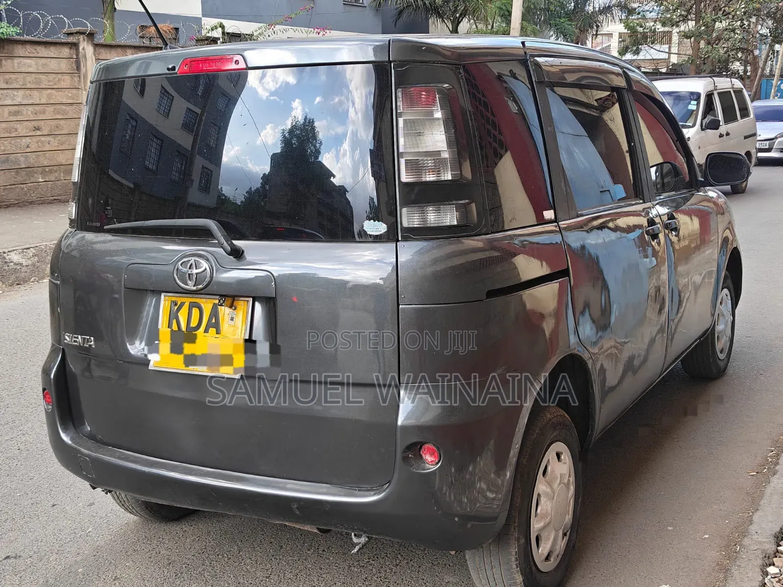 Toyota Sienta 2015 Black